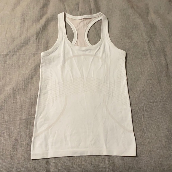 Swiftly Tech Razorback lululemon - Picture 1 of 4